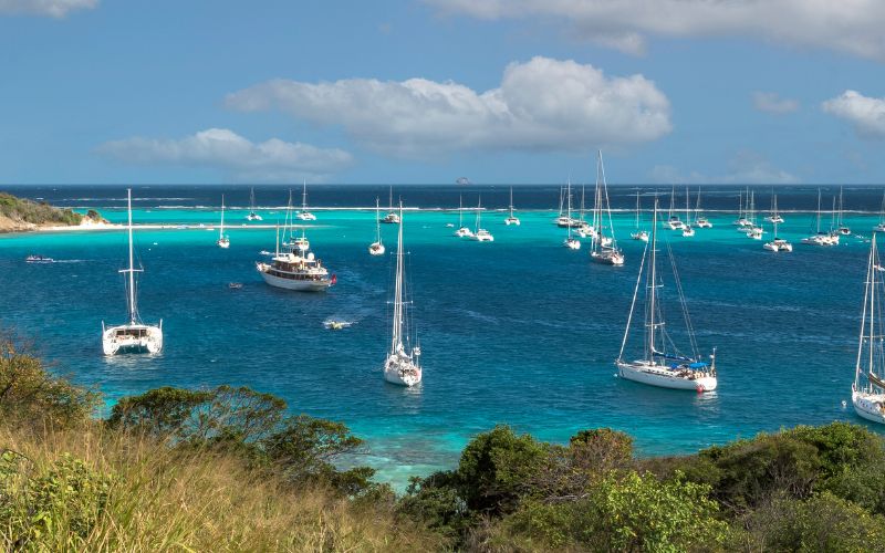 Photo vue mer avec bateau