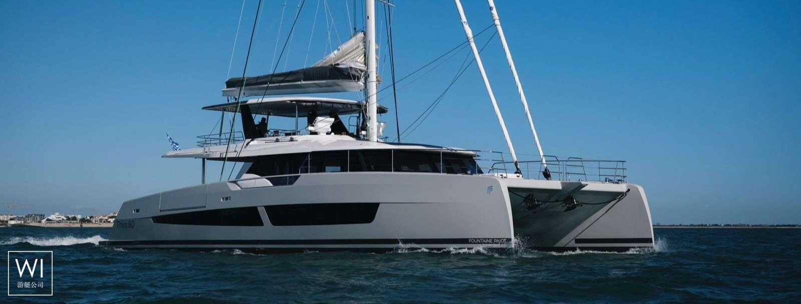 Thíra  80 Fountaine Pajot Exterior 1