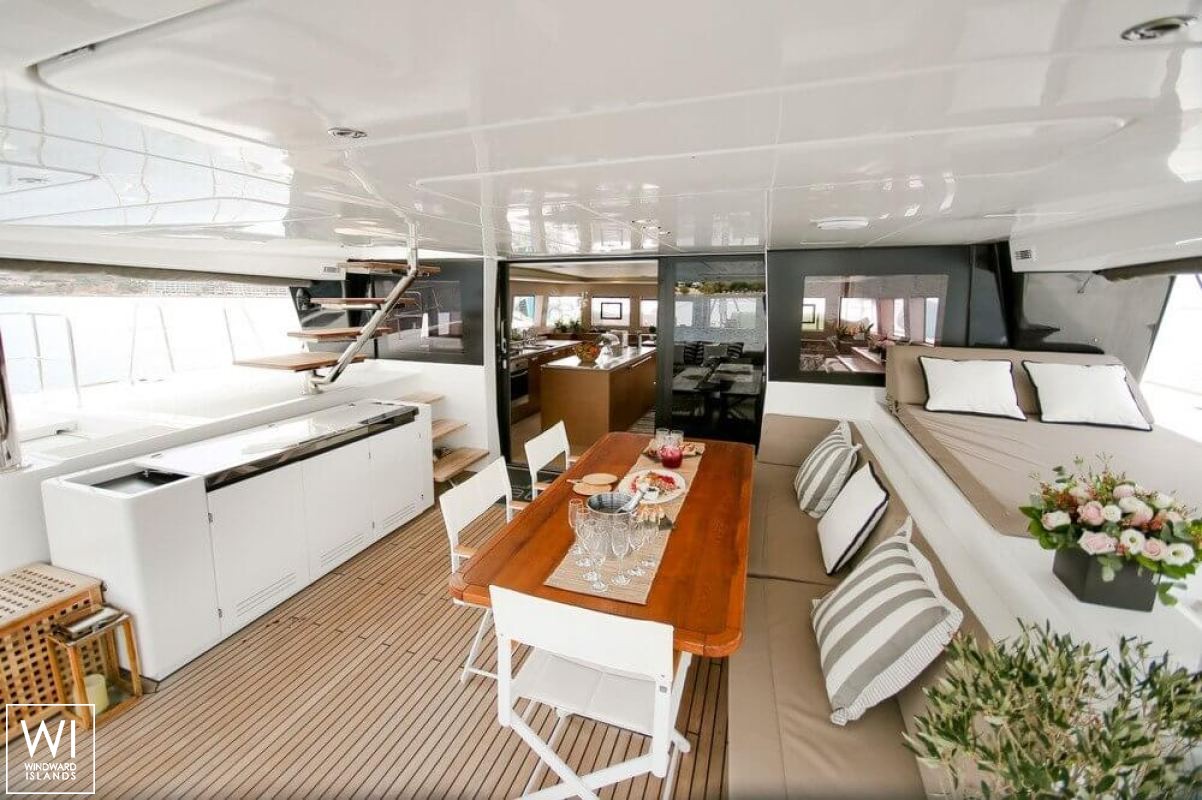 lagoon 620 catamaran interior